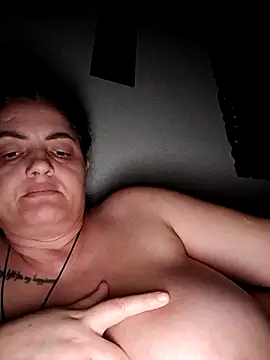 Snapshot of Sony28v chatting on 03/05/26, 05:42 Sony28v online show from 03/05/26, 05:42