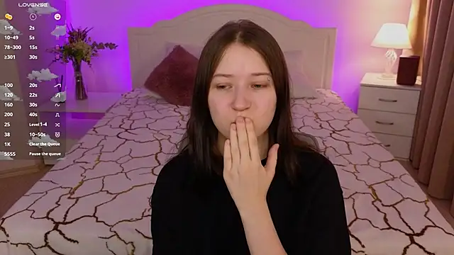 Snapshot of MmollyMay chatting on 02/22/26, 09:33 MmollyMay online show from 02/22/26, 09:33