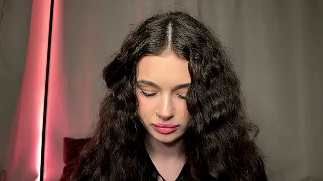 Moonfaairy online show from 03/11/26, 07:52