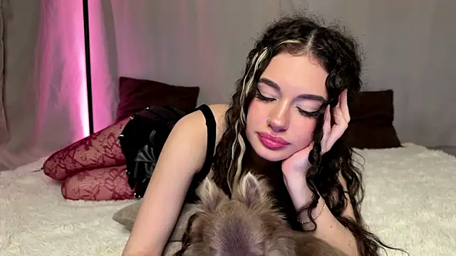 Moonfaairy online show from 05/20/26, 05:21