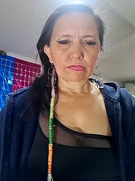 Alexamontiel  online show from 04/06/26, 04:30