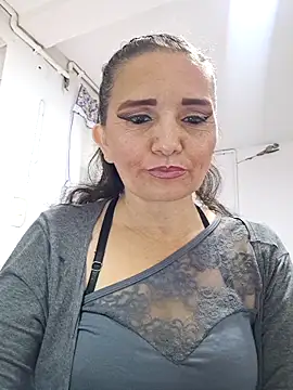 Snapshot of Alexamontiel_ chatting on 02/14/26, 03:12 Alexamontiel online show from 02/14/26, 03:12