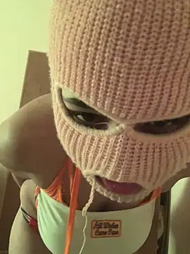 faettaa online show from 02/16/26, 10:25