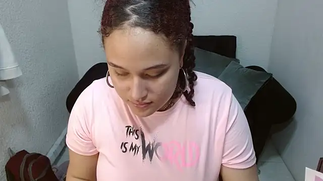 leilanewgirl online show from 03/10/26, 12:42