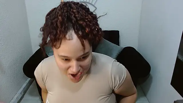 leilanewgirl online show from 03/20/26, 12:39