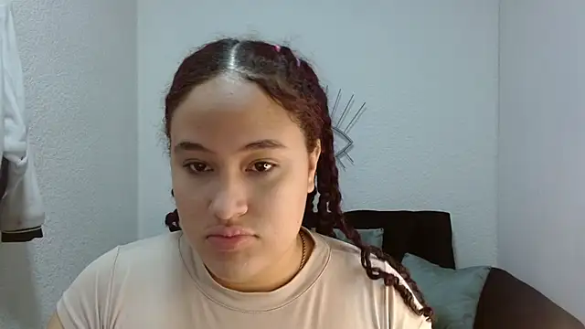 leilanewgirl online show from 02/12/26, 12:27