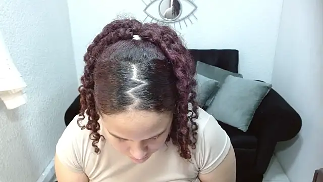 leilanewgirl online show from 03/12/26, 12:31