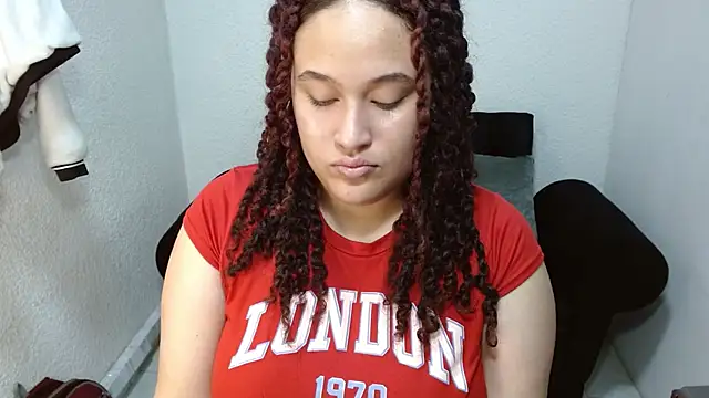 leilanewgirl online show from 03/06/26, 12:44