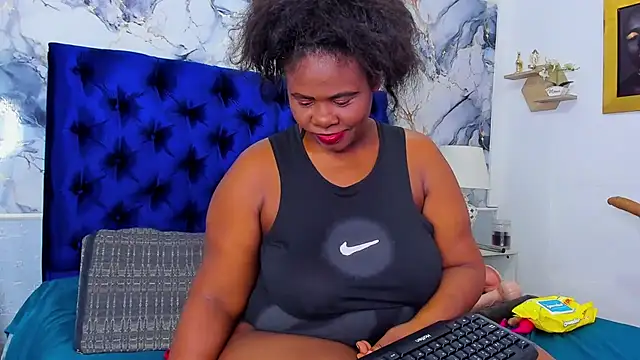 Snapshot of EBONY_SWEEET_ chatting on 07/14/26, 03:44 EBONY SWEEET online show from 07/14/26, 03:44