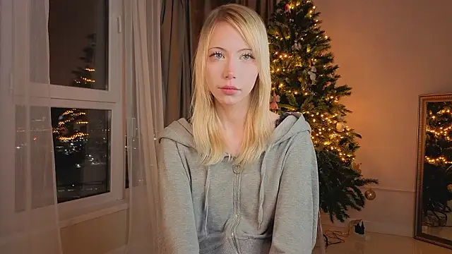 UWU flower online show from 02/17/26, 01:41