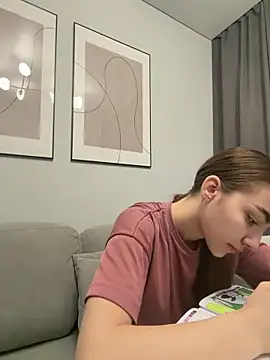  Patricia P online show from 04/15/26, 04:51