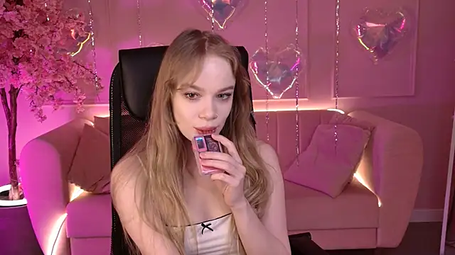 AmyNox online show from 02/15/26, 09:08