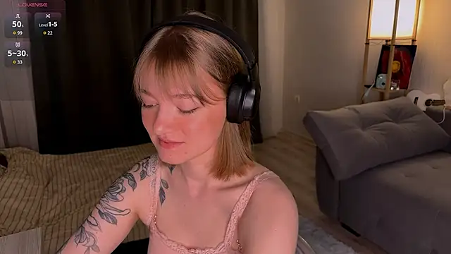 Mirrrra1 online show from 05/06/26, 07:40