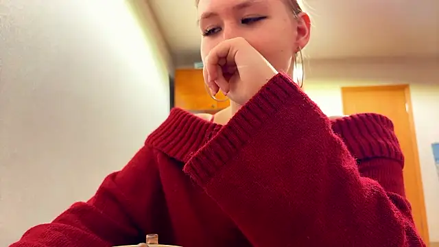 Snapshot of RoseBakeer chatting on 02/12/26, 08:30 RoseBakeer online show from 02/12/26, 08:30