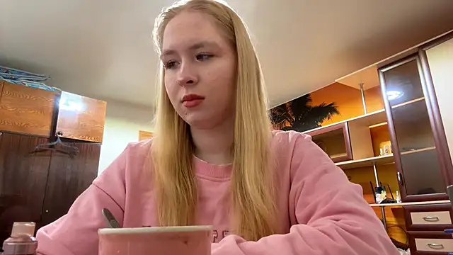 Snapshot of RoseBakeer chatting on 02/16/26, 05:55 RoseBakeer online show from 02/16/26, 05:55