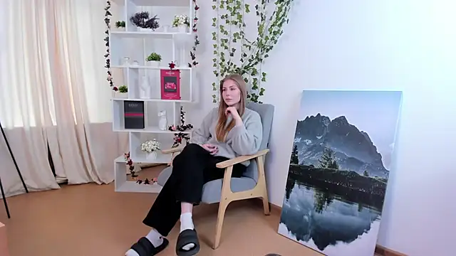 CharityKhamo online show from 02/12/26, 08:47