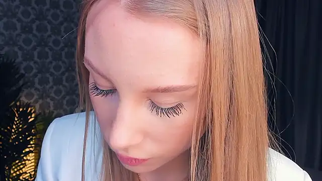 Snapshot of CarmenLipkin chatting on 02/27/26, 02:39 CarmenLipkin online show from 02/27/26, 02:39