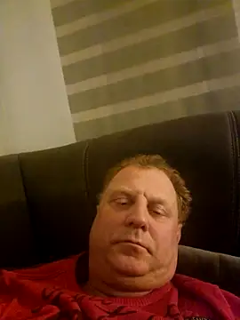 Snapshot of Demik71 chatting on 02/19/26, 08:06 Demik71 online show from 02/19/26, 08:06