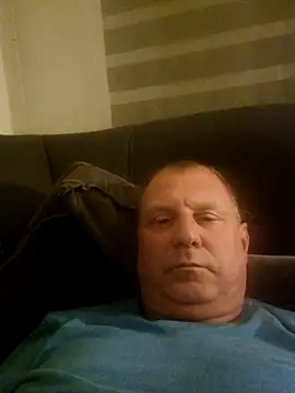 Snapshot of Demik71 chatting on 03/03/26, 11:45 Demik71 online show from 03/03/26, 11:45