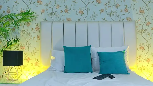 Brisa Silva online show from 02/24/26, 11:44