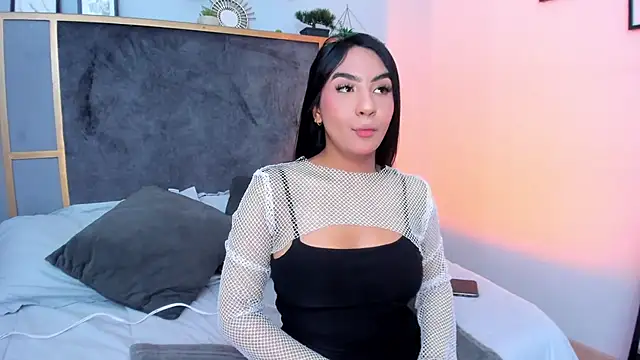 Snapshot of Lola_12_ chatting on 05/04/26, 01:58 Lola 12 online show from 05/04/26, 01:58