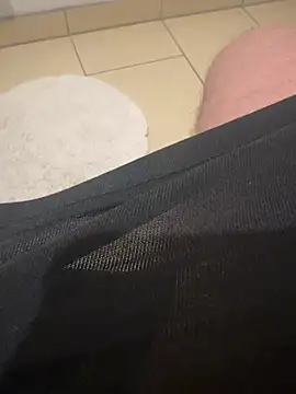 Snapshot of geilboy12 chatting on 02/11/26, 07:03 geilboy12 online show from 02/11/26, 07:03