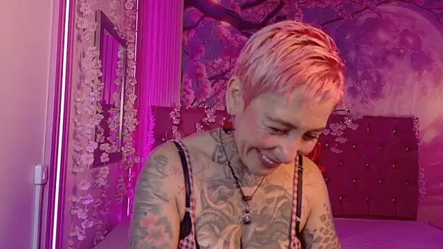 Everlyn sexx online show from 02/16/26, 11:53