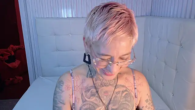 Everlyn sexx online show from 03/01/26, 03:34