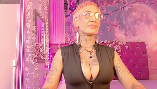 Everlyn sexx online show from 02/24/26, 06:42