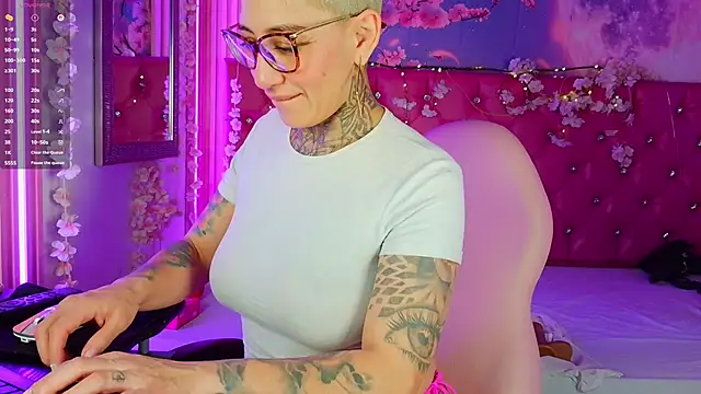 Everlyn sexx online show from 05/27/26, 02:35
