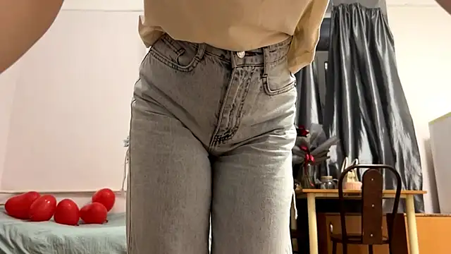 VickieKush online show from 02/19/26, 04:04