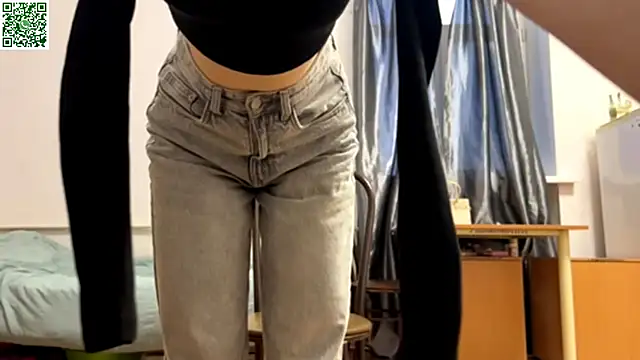 VickieKush online show from 04/10/26, 04:14