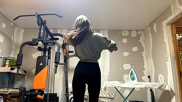 VickieKush online show from 04/23/26, 12:29