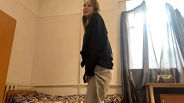 VickieKush online show from 05/15/26, 03:10