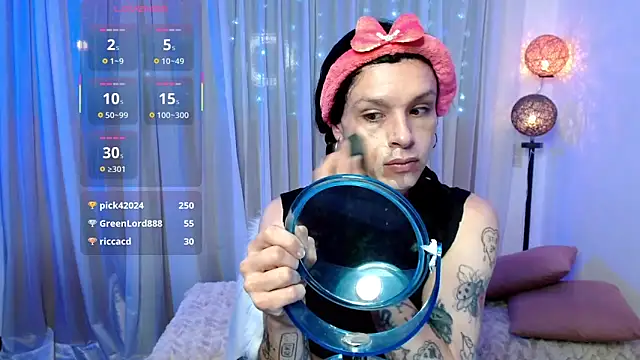 Snapshot of DanniHotBoy02 chatting on 04/23/26, 11:06 DanniHotBoy02 online show from 04/23/26, 11:06