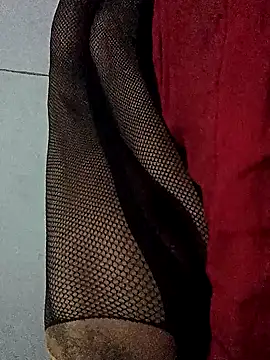 saraborges online show from 06/05/26, 01:54