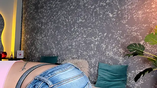 emma  summers online show from 04/06/26, 07:59