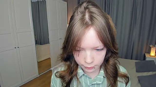 Snapshot of LavenderMitten chatting on 02/22/26, 07:11 LavenderMitten online show from 02/22/26, 07:11