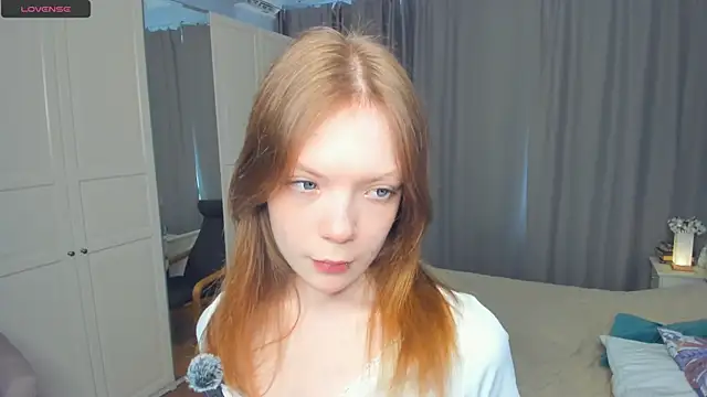 LavenderMitten online show from 06/11/26, 05:59