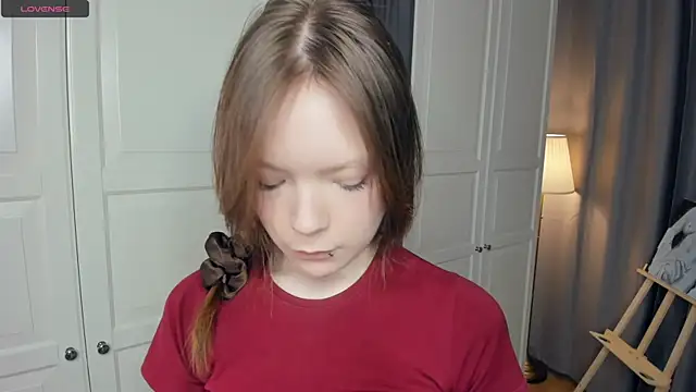 LavenderMitten online show from 04/24/26, 05:53