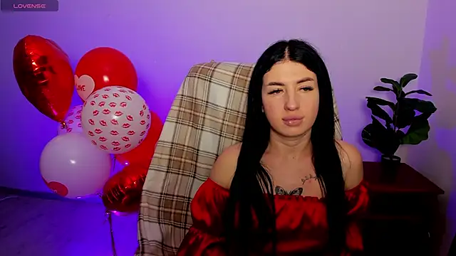 milanasky5 online show from 02/13/26, 04:07