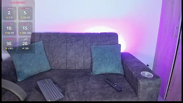 Snapshot of velmoon chatting on 02/26/26, 07:36 velmoon online show from 02/26/26, 07:36