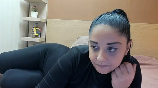 PinkyTwerkyX online show from 12/14/25, 01:17