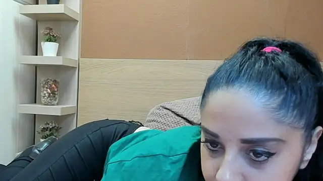 PinkyTwerkyX online show from 10/29/25, 12:37