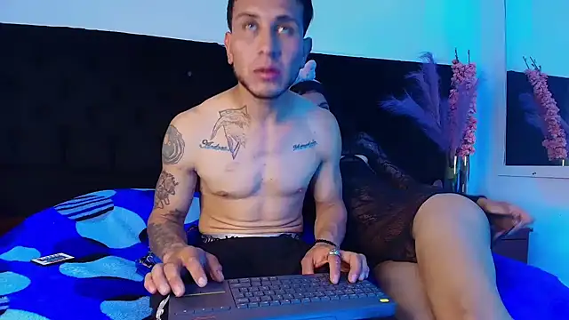 Snapshot of thonixxandluna chatting on 03/03/26, 07:54 thonixxandluna online show from 03/03/26, 07:54