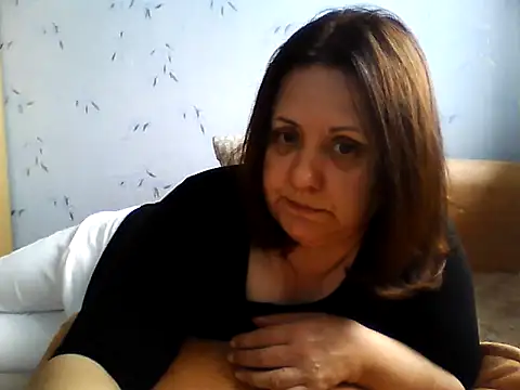 LockyCharm111 online show from 06/15/26, 03:12