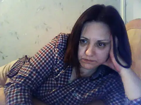 LockyCharm111 online show from 04/21/26, 05:30