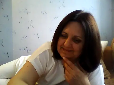 LockyCharm111 online show from 05/09/26, 03:37
