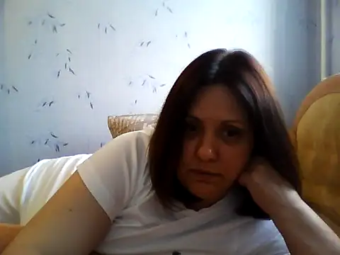 LockyCharm111 online show from 06/11/26, 04:59