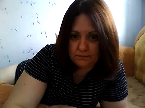 LockyCharm111 online show from 07/01/26, 04:29
